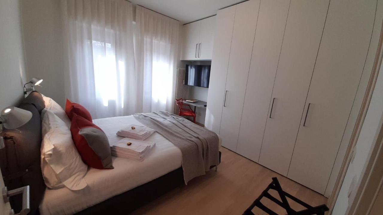 L'Appartamento Sul Corso Alba  Exteriör bild